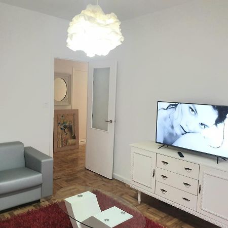 Apartamento Contrastes Ribeira Sacra Monforte De Lemos Exterior foto